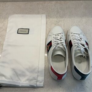 Gucci White Leather Sneakers with Red and Green Accents